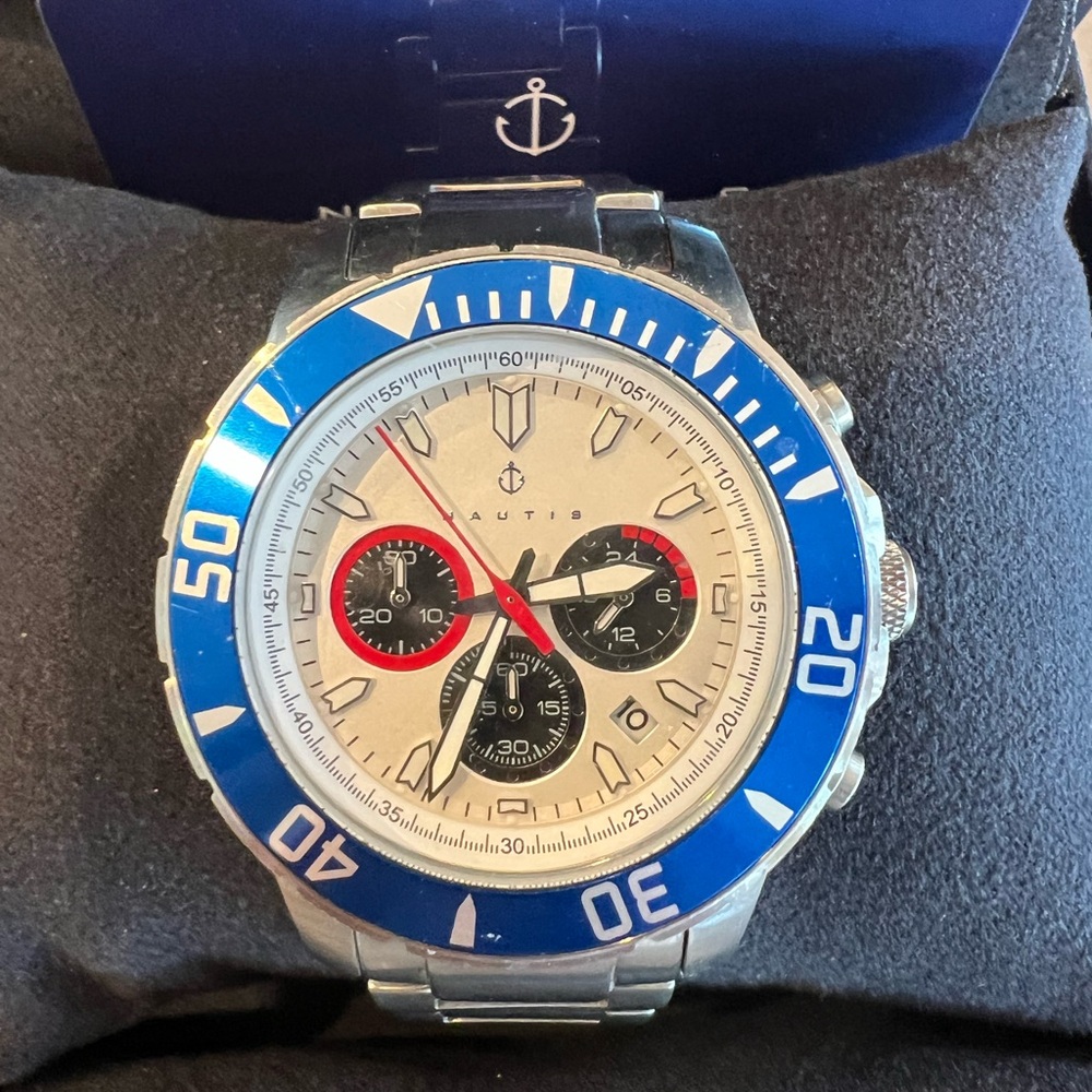 Nautis interceptor dive watch